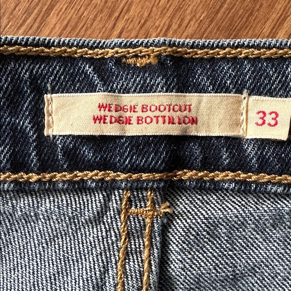 Levi’s Wedgie Bootcut Western Jeans - Picture 5 of 15